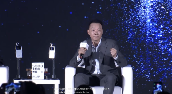 荣耀李健：AI不会剥夺人类的思考能力，反而将促使人的创造力与判断力爆发